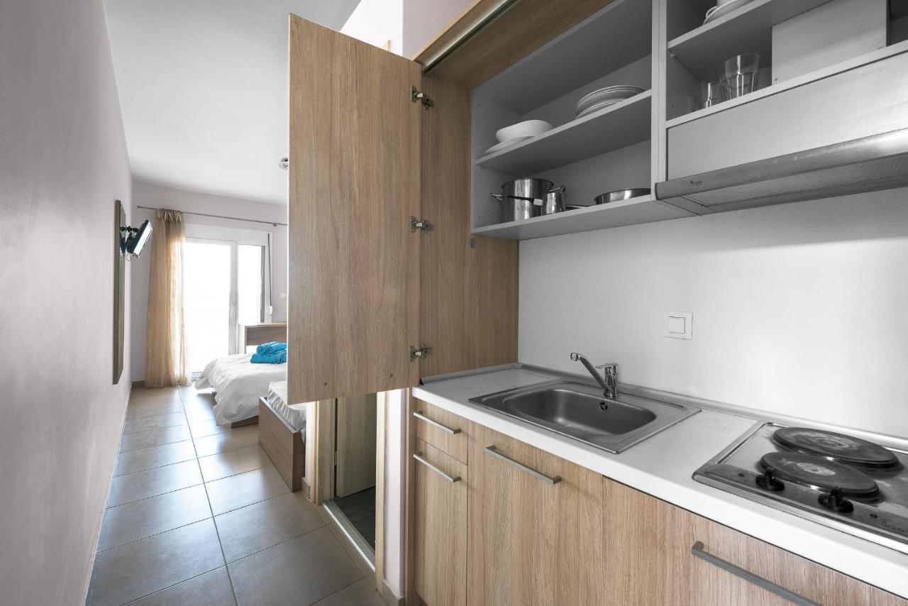 Blue Flag, Nilie Hospitality Mgmt Apartment Olympiaki Akti Exterior photo