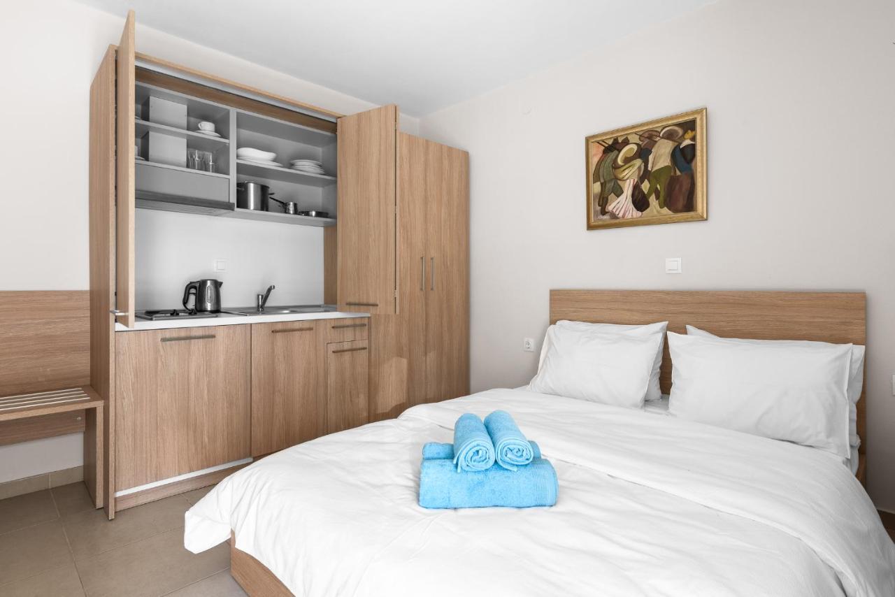Blue Flag, Nilie Hospitality Mgmt Apartment Olympiaki Akti Exterior photo